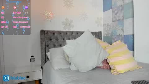 Isla Blue online show from 01/07/26, 02:58