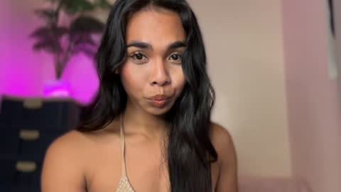 Snapshot of island_girlxxx chatting on 07/10/26, 10:56 Alona online show from 07/10/26, 10:56