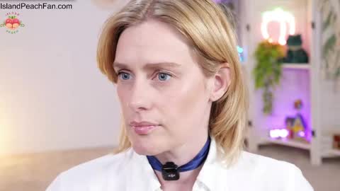 Lou  Peaches online show from 06/06/26, 02:11