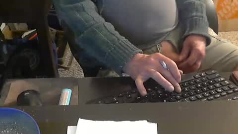 Snapshot of islandduke chatting on 01/08/25, 10:04 Duke online show from 01/08/25, 10:04