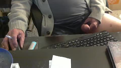 Snapshot of islandduke chatting on 01/29/25, 09:17 Duke online show from 01/29/25, 09:17