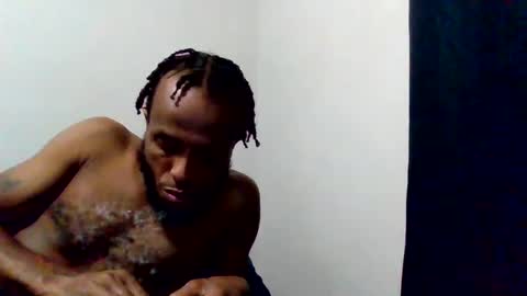 Snapshot of islandmaker chatting on 09/21/25, 11:34 islandmaker online show from 09/21/25, 11:34