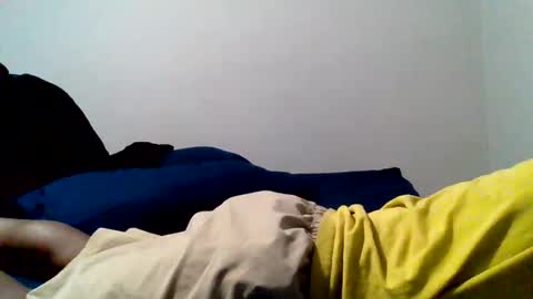 Snapshot of islandmaker chatting on 10/24/25, 06:54 islandmaker online show from 10/24/25, 06:54