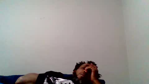 Snapshot of islandmaker chatting on 11/07/25, 07:08 islandmaker online show from 11/07/25, 07:08