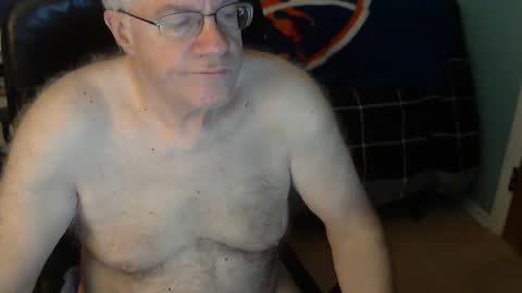 islesman22 online show from 12/04/24, 10:13