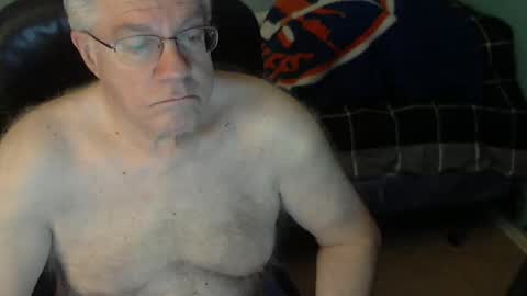 Snapshot of islesman22 chatting on 02/18/25, 10:16 islesman22 online show from 02/18/25, 10:16