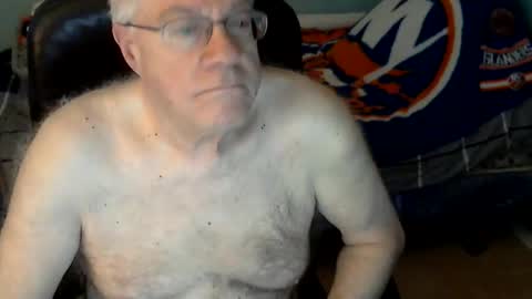 islesman22 online show from 05/17/26, 09:38