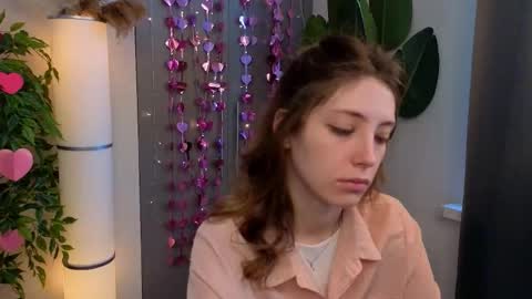 Emilia online show from 02/28/26, 06:03