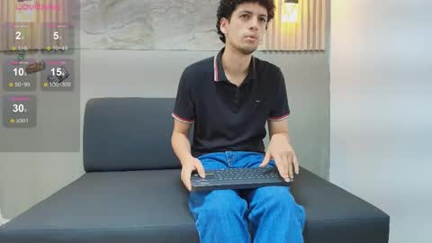 Snapshot of israel_gray chatting on 11/12/25, 12:38 Israel online show from 11/12/25, 12:38