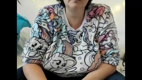 Snapshot of israelymilf chatting on 02/06/25, 08:50 Marta online show from 02/06/25, 08:50