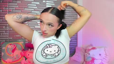 I S S A B E L A Igissaa ax    Xlittleissa  online show from 01/21/25, 02:05