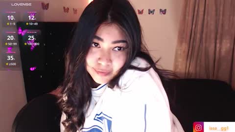 Snapshot of issa_gg chatting on 09/23/25, 06:38 isabella p online show from 09/23/25, 06:38