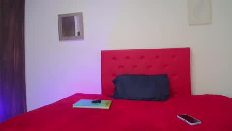 issa_kitty online show from 12/06/24, 06:28