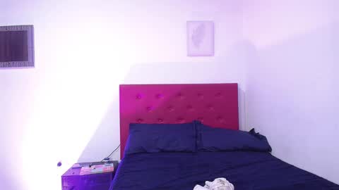 issa_kitty online show from 12/26/24, 03:20