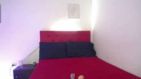 issa_kitty online show from 01/15/25, 04:11