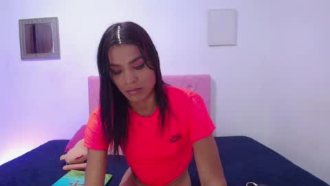 issa_kitty online show from 02/25/25, 06:20