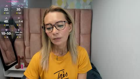 ISSA MILF online show from 03/02/26, 01:18