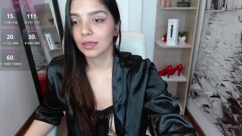 Snapshot of issa_nassar chatting on 03/12/25, 12:57 Issa online show from 03/12/25, 12:57