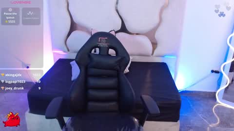 Issa online show from 02/07/25, 09:05