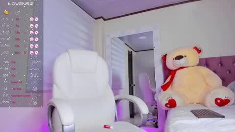 Isa  online show from 03/09/25, 11:25