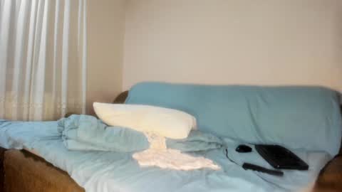 Issabelle online show from 02/01/25, 09:21