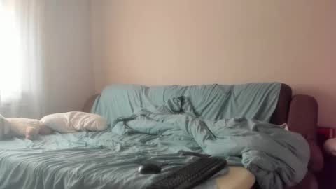 Issabelle online show from 02/01/26, 06:45