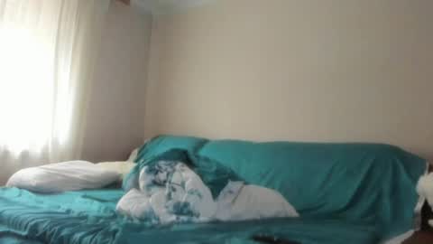 Issabelle online show from 04/08/26, 05:29