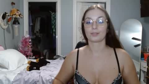 Bella Bloom online show from 01/04/25, 07:55
