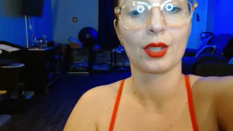 Bella Bloom online show from 02/02/25, 06:15