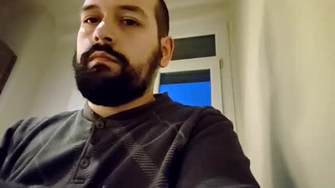 italianbigboy93 online show from 11/02/25, 04:31