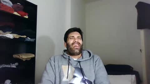 italianboybcn online show from 03/05/25, 07:49