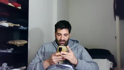 italianboybcn online show from 03/06/25, 08:52