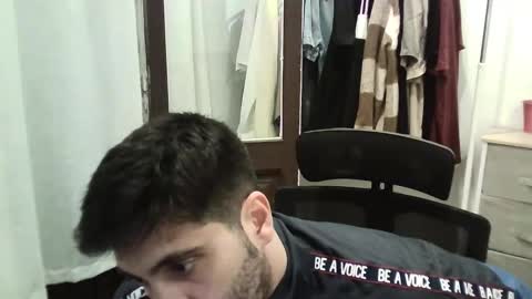 italianboybcn online show from 11/06/25, 11:15