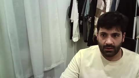 italianboybcn online show from 12/02/25, 06:41