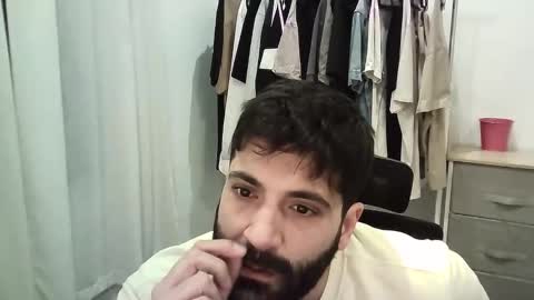 italianboybcn online show from 01/09/26, 06:38