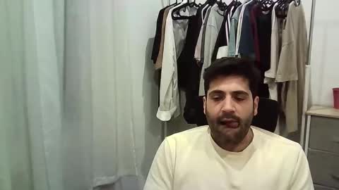 italianboybcn online show from 01/14/26, 06:52