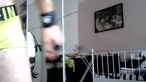 italianmonsterD online show from 09/10/25, 10:04