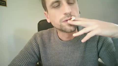 italiano116116 online show from 02/24/25, 03:42