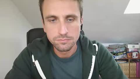 italiano116116 online show from 09/30/25, 02:00