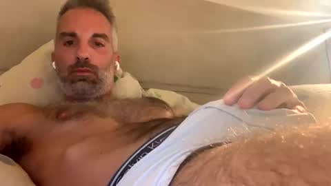 italiantoyboy84 online show from 10/01/25, 11:00