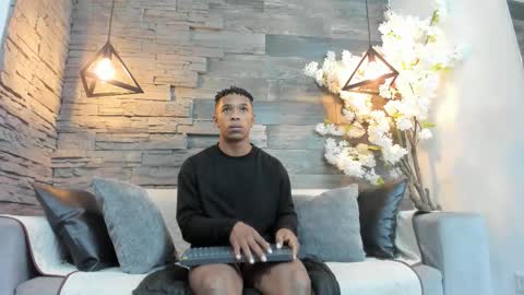 Italo Moore online show from 10/01/25, 11:49