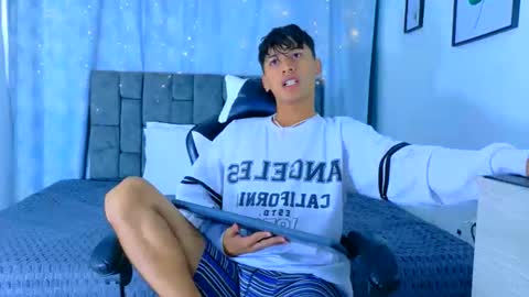 ithan_kingtwin online show from 04/26/26, 07:33