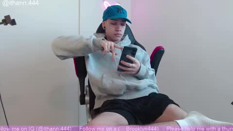 Ithan online show from 10/21/25, 01:01