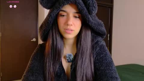 Snapshot of its_bunnyy chatting on 02/05/26, 12:37 K A R I online show from 02/05/26, 12:37