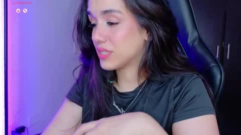 Snapshot of its_bunnyy chatting on 02/10/26, 09:52 K A R I online show from 02/10/26, 09:52