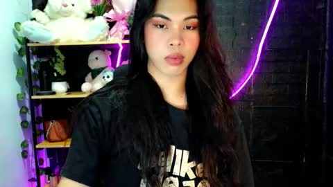 its_chloe20 online show from 06/06/26, 12:43