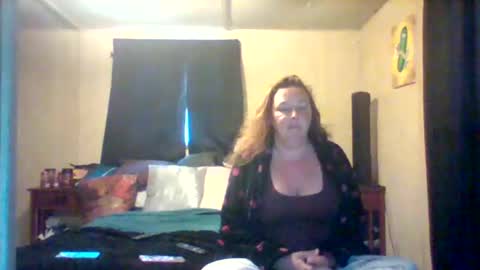 Snapshot of its_kimber chatting on 04/23/26, 02:30 its kimber online show from 04/23/26, 02:30
