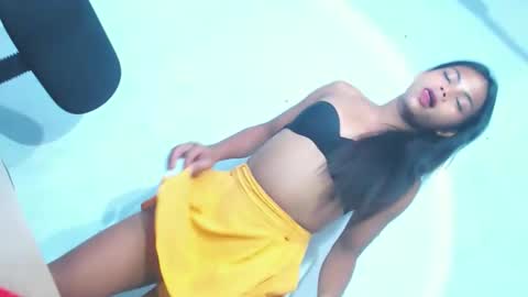 Snapshot of its_kynth chatting on 10/19/25, 10:10 its_kynth online show from 10/19/25, 10:10