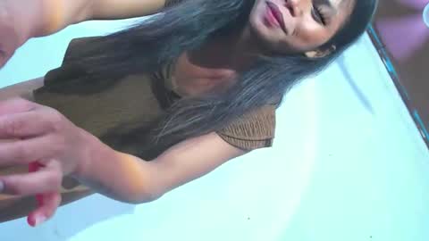 Snapshot of its_kynth chatting on 11/16/25, 02:11 its_kynth online show from 11/16/25, 02:11