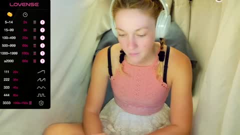 Lily online show from 12/14/25, 08:46